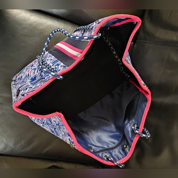 Simply Southern In Leaf Print Multicolored Pink and Blue Neoprene Tote EUC - Picture 12 of 16